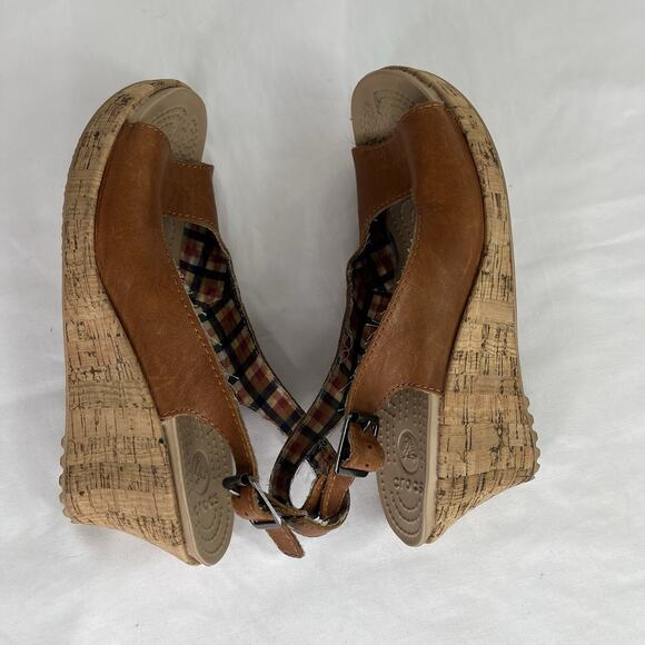 Crocs A-Leigh Wedge Sandals Brown Leather Size W9, comfy, summer, spring, soft - Picture 4 of 8